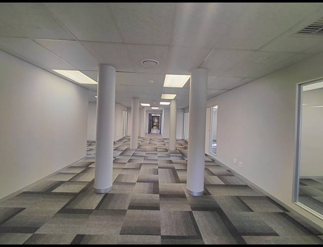 388M² OFFICE TO LET IN FOURWAYS